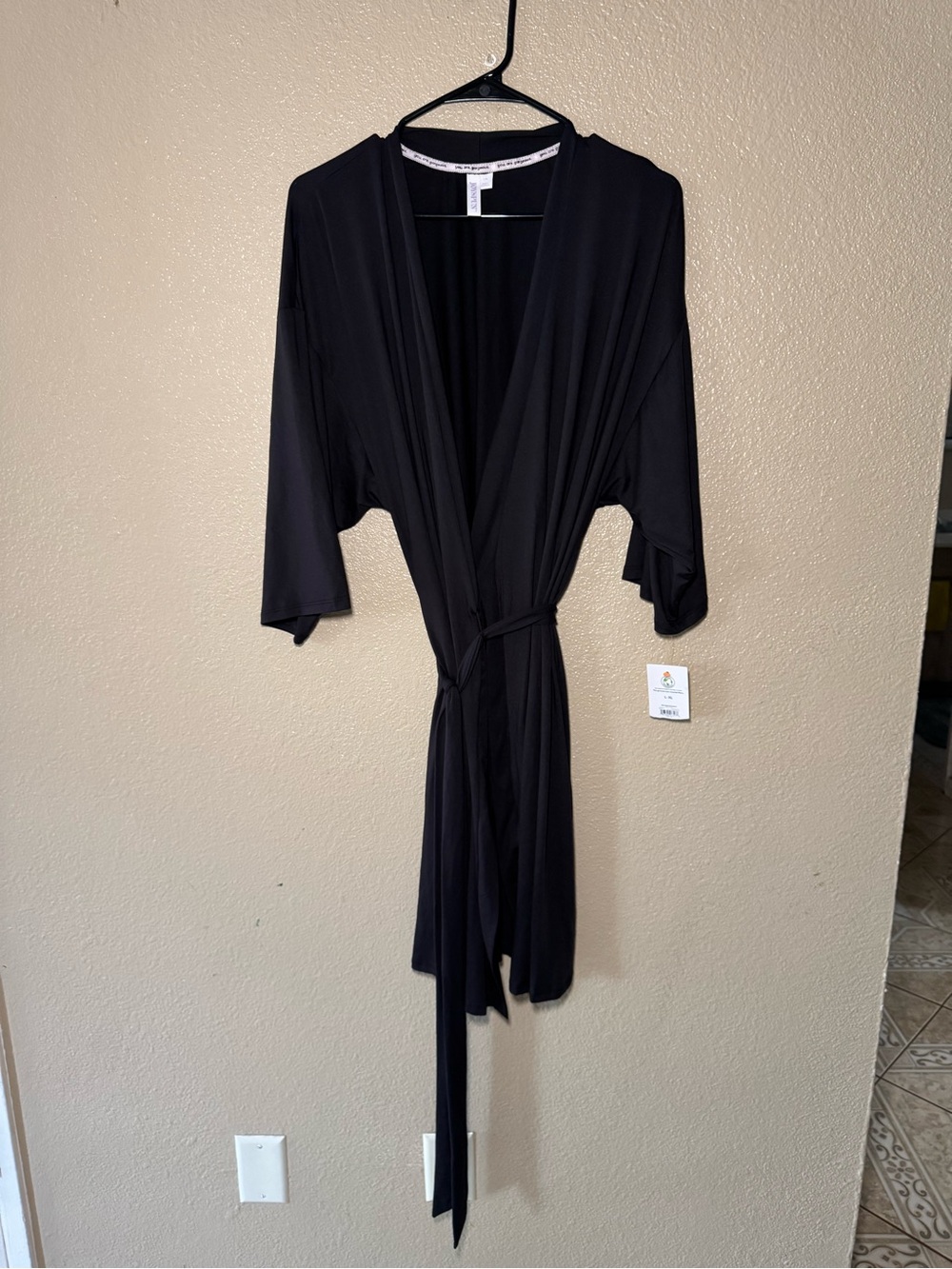 Women's Black Wrap Robe with Tie Belt - L/XL